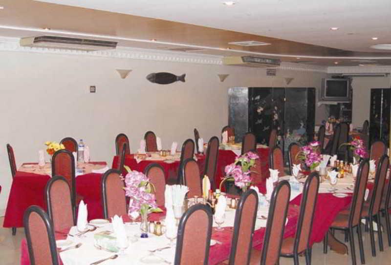 Shezan Hotel Doha Exterior photo